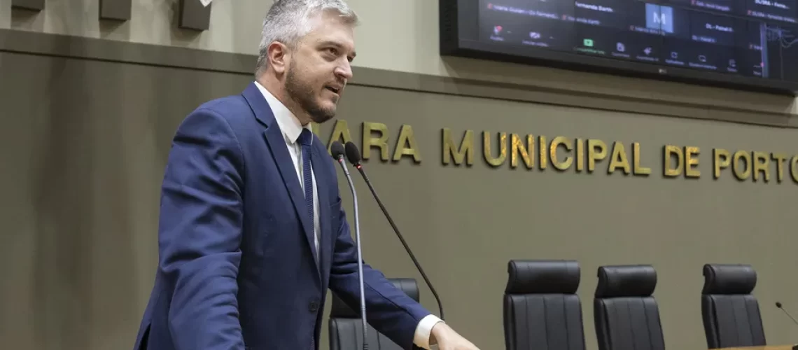 2023-11-29 - Projeto feito por IA aprovado - 8104